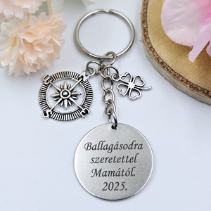 Ballagási ajándék diákoknak, ajándék ballagásra - Gravírozott ballagási kulcstartó végzősöknek 2., Táska & Tok, Kulcstartó & Táskadísz, Kulcstartó, Gravírozás, pirográfia, MESKA