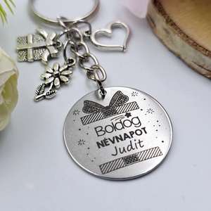 Ajándék névnapra - saját neves kulcstartó nőknek - táska & tok - kulcstartó & táskadísz - kulcstartó - Meska.hu
