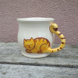 Cicás bögre, kézzel festett macskás bögre, fehér alapszínnel, sárga cicával - otthon & lakás - konyhafelszerelés, tálalás - tálalás - bögre & csésze - Meska.hu