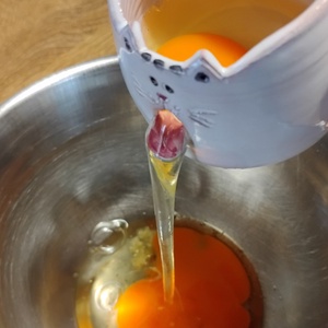 Tojás szétválasztó cica  - otthon & életmód - konyhafelszerelés, tálalás - sütés, főzés - Meska.hu