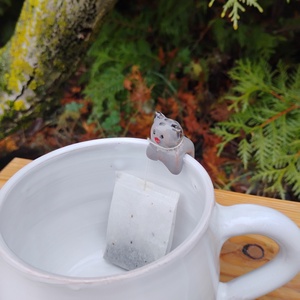 Cica figurás bögre alátéttel - otthon & életmód - konyhafelszerelés, tálalás - tálalás - teás- és kávés pohár, készlet - Meska.hu