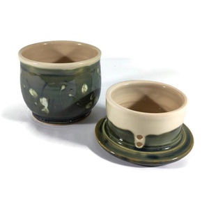 Vizes vajtartó olivazöld - otthon & életmód - konyhafelszerelés, tálalás - konyhai tárolás - méz & vajtartó - Meska.hu