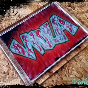 Neves graffitis hűtőmágnes-Viola, Otthon & Életmód, Konyhafelszerelés, tálalás, Konyhai dekoráció, Hűtőmágnes, Festészet, Fotó, grafika, rajz, illusztráció, MESKA