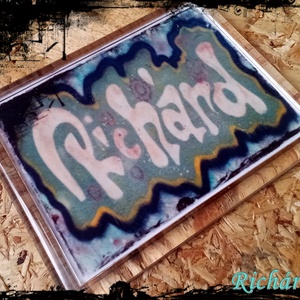 Neves graffitis hűtőmágnes-Richárd, Otthon & Életmód, Konyhafelszerelés, tálalás, Konyhai dekoráció, Hűtőmágnes, Festészet, Fotó, grafika, rajz, illusztráció, MESKA