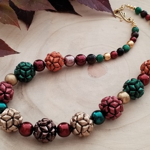 Őszi bogyós nyaklánc , Ékszer, Nyaklánc, Bogyós nyaklánc, Ékszerkészítés, Gyöngyfűzés, gyöngyhímzés, MESKA