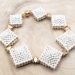 Pezsgő-arany karkötő  - ékszer - karkötő - gyöngyös karkötő - Meska.hu