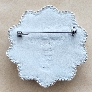 Hófehér ezüst bross - ékszer - kitűző és bross - Meska.hu