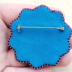 Kökörcsin bross - ékszer - kitűző és bross - Meska.hu