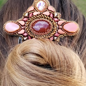 Díszes konty fésű carneol kabosonnal - esküvő - hajdísz - fésűs hajdísz - Meska.hu