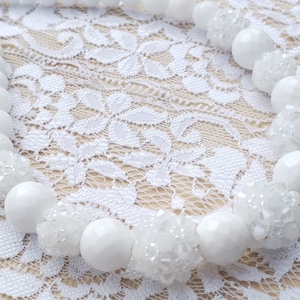 Hófehér gyöngybogyós nyaklánc - ékszer - nyaklánc - bogyós nyaklánc - Meska.hu