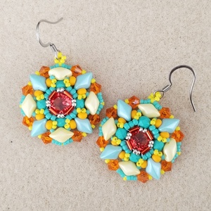 Tavaszváró vidám fülbevaló, Ékszer, Fülbevaló, Lógó fülbevaló, Gyöngyfűzés, gyöngyhímzés, MESKA