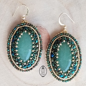 Ízisz szárnyai, Ovális aventurin egyiptomi stílusú hímzett fülbevaló  - ékszer - fülbevaló - lógó fülbevaló - Meska.hu