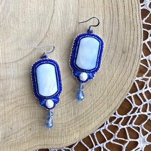 DIY - KIT - gyöngyfűző csomag - Kék hölgy fülbevaló, DIY (Csináld magad), Fűzésminták, Ékszerkészítés, Gyöngyfűzés, gyöngyhímzés, MESKA