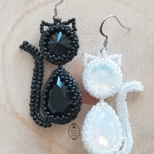 DIY - KIT - gyöngyfűző csomag - fekete macska- fehér macska fülbevaló - diy (csináld magad) - egységcsomag - Meska.hu