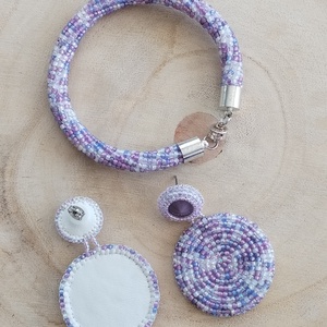 Lila gyöngyékszer szett � hímzett kérek hippi fülbevaló és csavart herringbone karkötő - ékszer - ékszerszett - Meska.hu