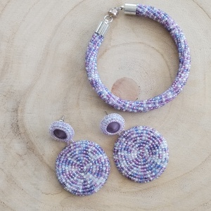 Lila gyöngyékszer szett � hímzett kérek hippi fülbevaló és csavart herringbone karkötő - ékszer - ékszerszett - Meska.hu