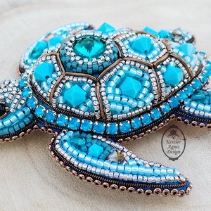 Deep sea turtle, mélytengeri teknős bross, gyöngyhímzett kitűző, kedves állatos ékszer , Ékszer, Kitűző és Bross, Gyöngyfűzés, gyöngyhímzés, Ékszerkészítés, MESKA
