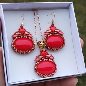 Be my Valentine szett, gyöngyfűzött piros bronz szett, fülbevaló medál szett - Meska.hu