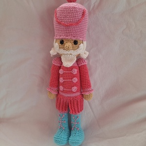 Horgolt diótörő , , Hímzés, Horgolás, MESKA