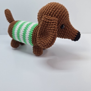 Horgolt tacskó  - játék & sport - plüssállat & játékfigura - kutya - Meska.hu