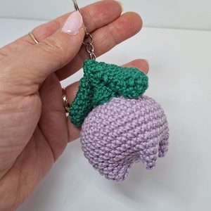 Horgolt tulipán kulcstartó  - táska & tok - kulcstartó & táskadísz - táskadísz - Meska.hu