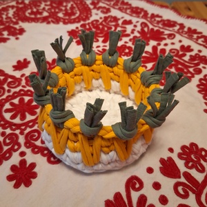 Sárgarépás bármitartó  - ünnepi díszek, dekorációk - húsvéti díszek és dekorációk - húsvéti asztaldíszek - Meska.hu