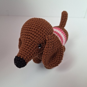 Horgolt tacsi  - játék & sport - plüssállat & játékfigura - kutya - Meska.hu