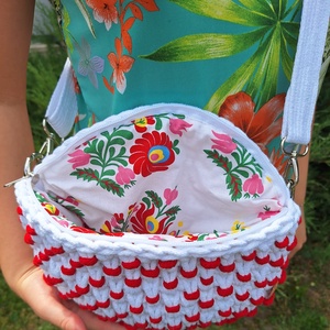 Horgolt crossbody táska  - táska & tok - kézitáska & válltáska - vállon átvethető táska - Meska.hu