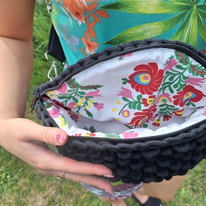 Horgolt crossbody táska  - táska & tok - kézitáska & válltáska - vállon átvethető táska - Meska.hu