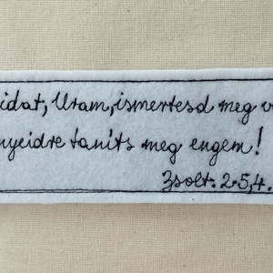 Könyvjelző bibliai igével, textilből varrva  - könyv & zene - könyvjelző - Meska.hu