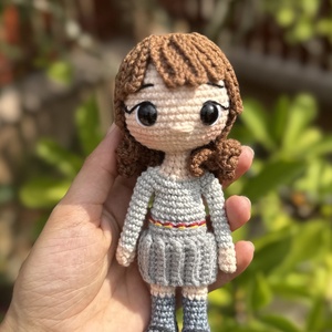 Horgolt Hermione Granger figura. Harry Potter  - játék & sport - plüssállat & játékfigura - ember - Meska.hu Horgolt Hermione Granger figura. Harry Potter  - játék & sport - plüssállat & játékfigura - ember - Meska.hu