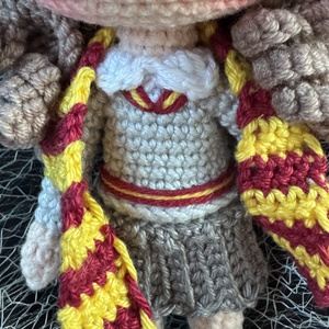 Horgolt Hermione Granger figura. Harry Potter - játék & sport - plüssállat & játékfigura - ember - Meska.hu