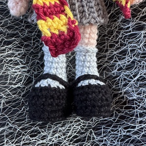 Horgolt Hermione Granger figura. Harry Potter - játék & sport - plüssállat & játékfigura - ember - Meska.hu