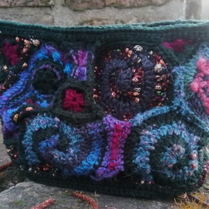 Horgolt neszesszer - Meska.hu