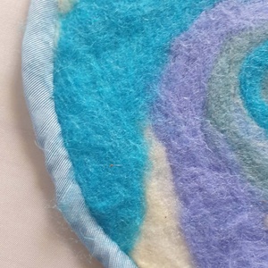 Áramlás - kézzel készült nemez poháralátét - otthon & életmód - konyhafelszerelés, tálalás - tálalás - tányér- és poháralátét - Meska.hu