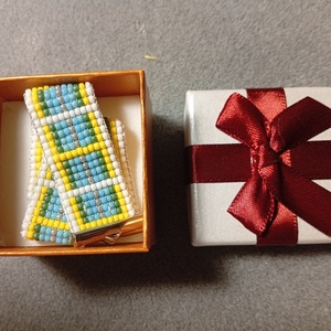 sárga 1 diszdobozos gyöngyszövött karkoto - ékszer - karkötő - gyöngyös karkötő - Meska.hu