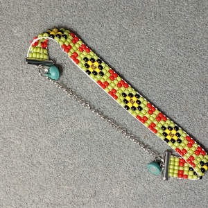 Diszdobozos színes 4  gyöngyszövött karkötő , Ékszer, Karkötő, Gyöngyös karkötő, Gyöngyfűzés, gyöngyhímzés, MESKA