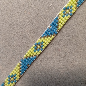 Diszdobozos színes 7 gyöngyszövött karkötő , Ékszer, Karkötő, Gyöngyös karkötő, Gyöngyfűzés, gyöngyhímzés, MESKA