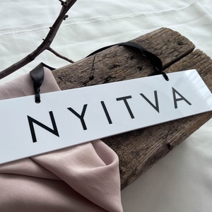 Fehér nyitva-zárva tábla, rögtön jövök tábla - otthon & életmód - dekoráció - ajtó- és ablak dekoráció - ajtótábla - Meska.hu