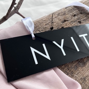 Fekete nyitva-zárva tábla, rögtön jövök tábla - otthon & életmód - dekoráció - ajtó- és ablak dekoráció - ajtótábla - Meska.hu