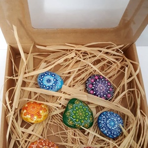 csakra színek manadala stílusú harmónia ajándék kő szett 7 darabos - otthon & életmód - dekoráció - spiritualitás - mandala - Meska.hu