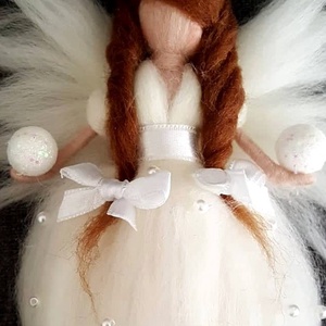 Waldorf tűnemezelt karácsonyi  gyapjú angyal 16 cm - Meska.hu