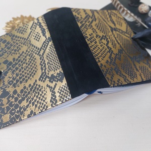 Snakeskin Black and Gold diary - otthon & életmód - papír, írószer - jegyzetfüzet & napló - Meska.hu