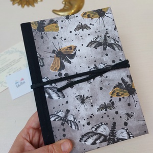 Moths  diary, Otthon & Lakás, Papír írószer, Jegyzetfüzet & Napló, Könyvkötés, MESKA