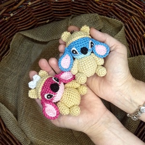 Mini Stitch horgolt kulcstartó - táska & tok - kulcstartó & táskadísz - kulcstartó - Meska.hu