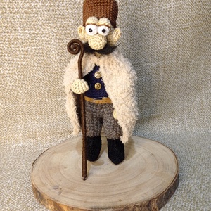 Horgolt juhász figura - játék & sport - plüssállat & játékfigura - ember - Meska.hu