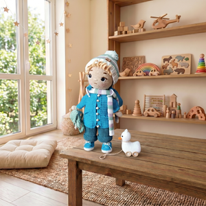 Kézzel horgolt, öltöztethető egyedi amigurumi baba/kisfiú - Meska.hu