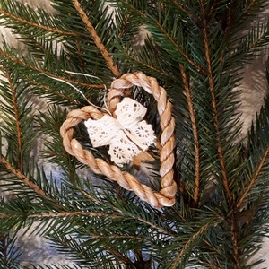 Karácsonyi díszek, fonott gyékényszív csipkés masnival (4 db / csomag)- természetes dekoráció  - karácsony - Meska.hu