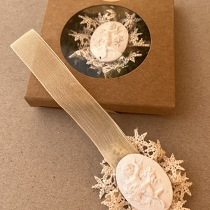 Karácsonyi angyalka dobozban, Karácsony, Karácsonyi lakásdekoráció, Karácsonyfadíszek, Gyurma, MESKA