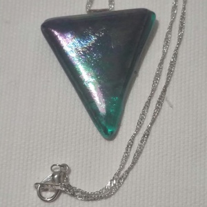 Egyedi Háromszög Dichroic Üvegmedálos Nyaklánc - ékszer - nyaklánc - medál - Meska.hu